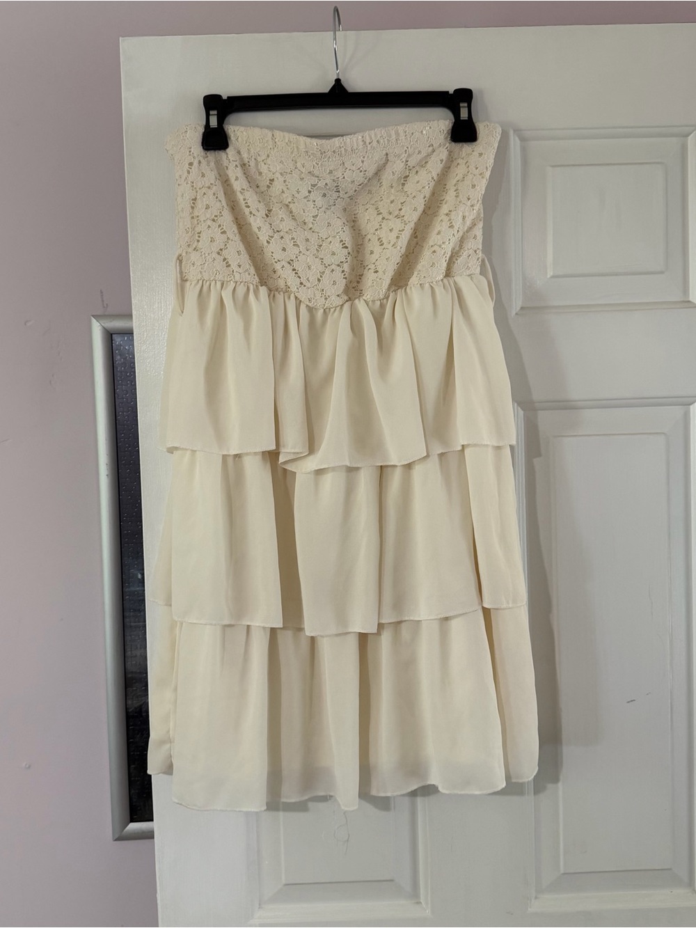 Cream Strapless Tiered Lace Bust Dress